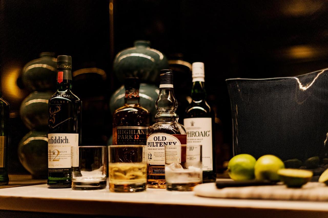 Leighton House - Boutique Guesthouse Бат Екстериор снимка Single malt Scotch whisky