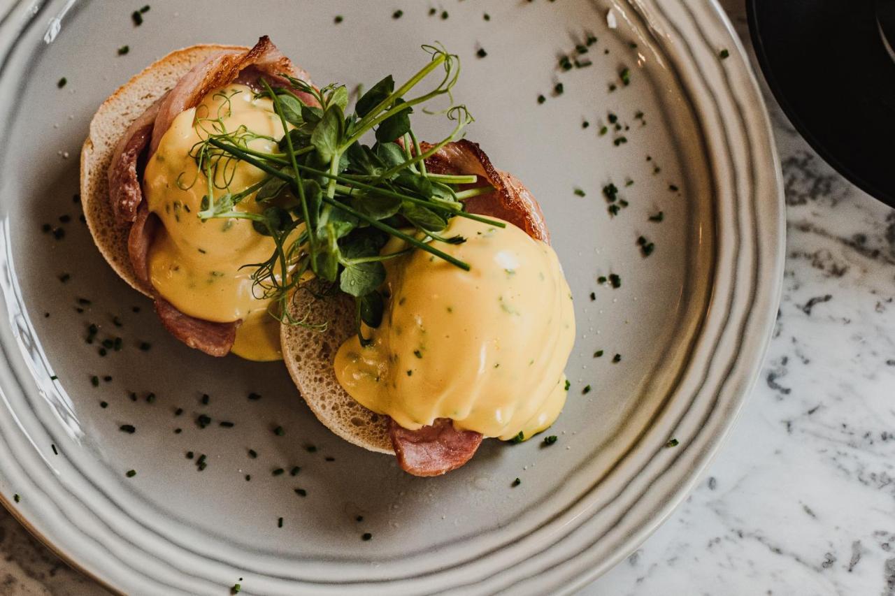 Leighton House - Boutique Guesthouse Бат Екстериор снимка Eggs Benedict